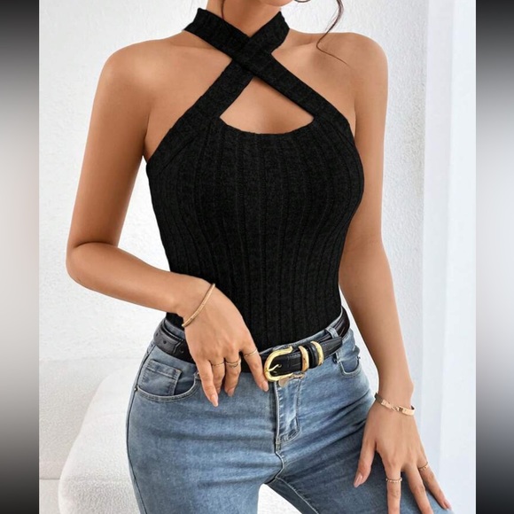 Luxe crisscross front halter top - Picture 7 of 13